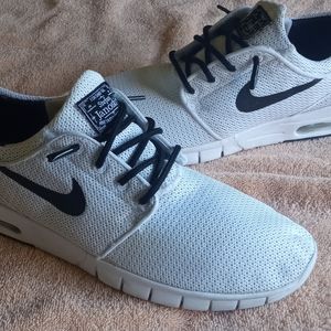 Nike SB Air Max Stefan Janoski 631303-100